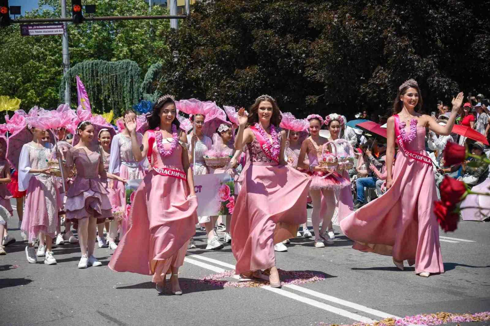 Festival růží v Bulharsku